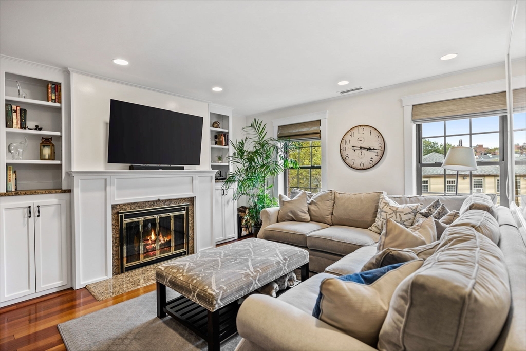 100 Main Street, Unit 5 Boston, MA 02129 - Photo 4 of 33