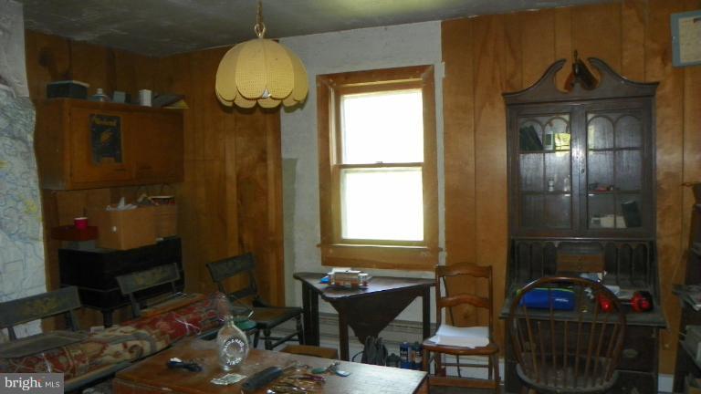 3370 Whiting Road Marshall, VA 20115 - Photo 15 of 17 Dining Room