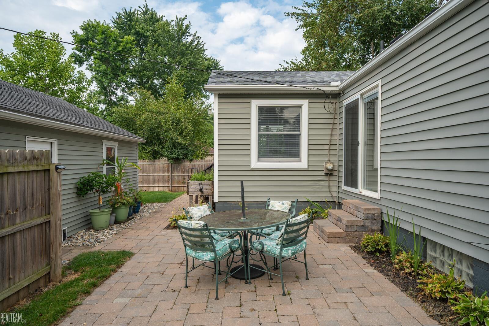2313 Harvard Road Berkley, MI 48072 - Photo 28 of 32