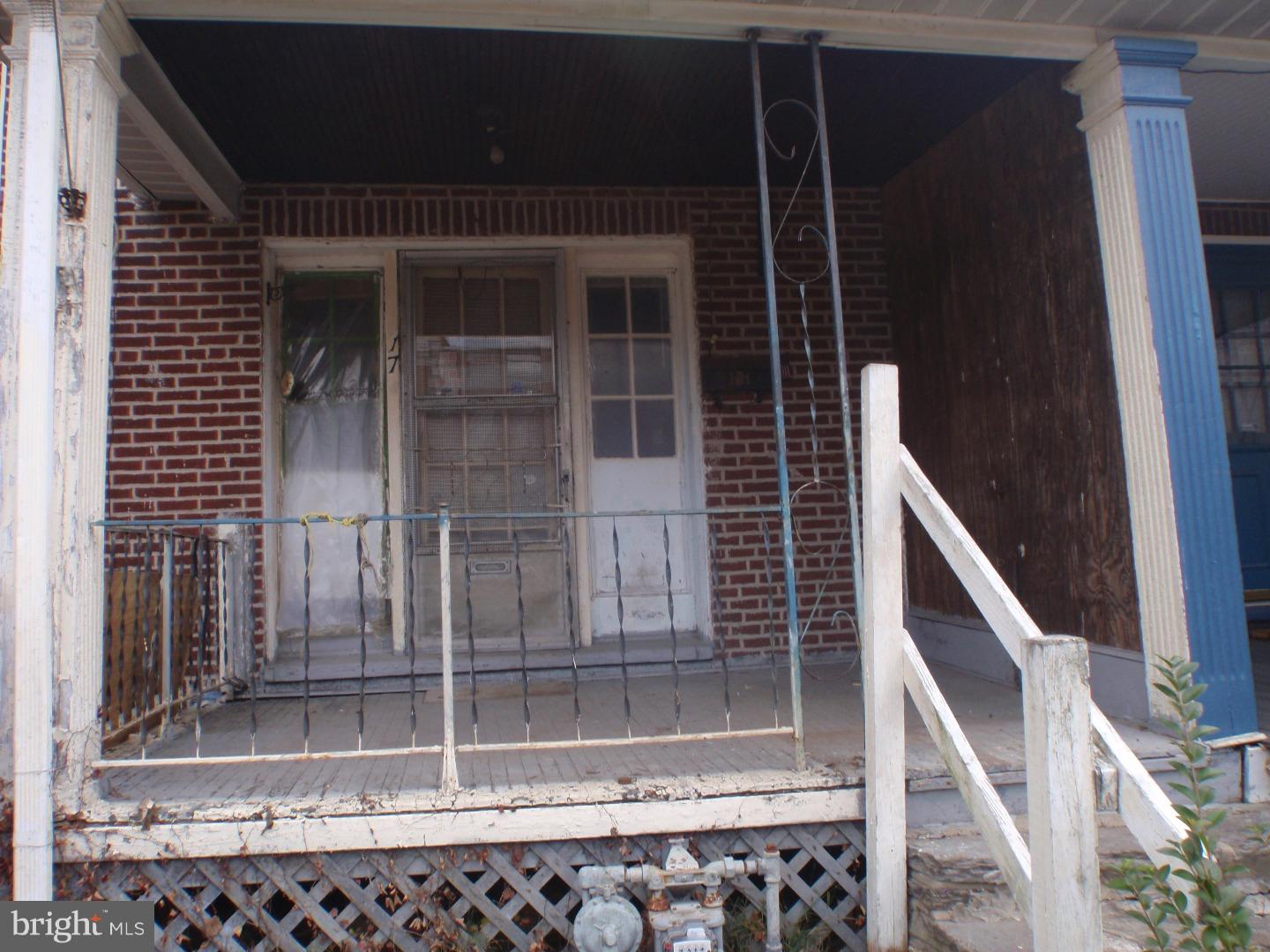 17 Vernon Road Havertown, PA 19083 - Photo 3 of 19 Porch