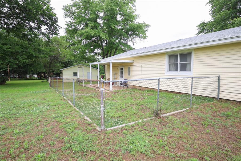 3590 Cr 3875 Road Independence, KS 67301 - Photo 8 of 38