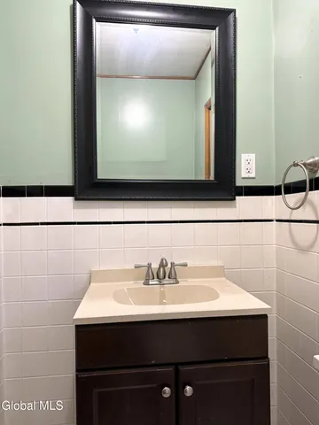 $199,900 | 269 Broadway, Menands, NY 12204