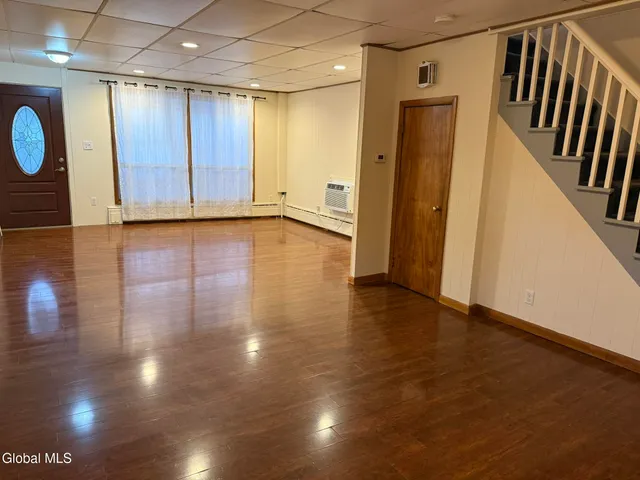 $199,900 | 269 Broadway, Menands, NY 12204