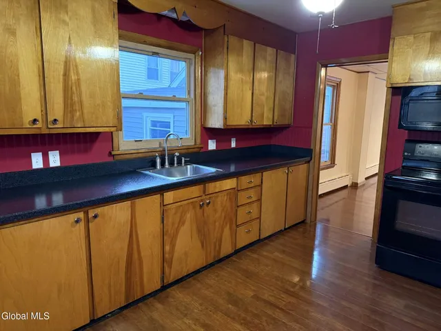 $199,900 | 269 Broadway, Menands, NY 12204