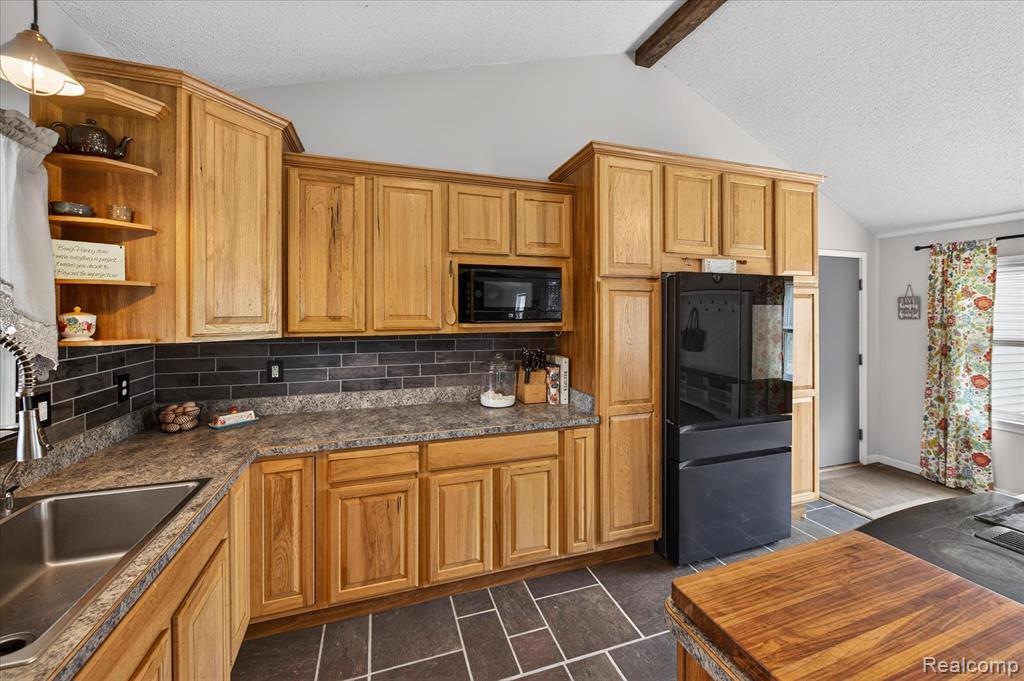 12760 Roepke Road Gregory, MI 48137 - Photo 10 of 61