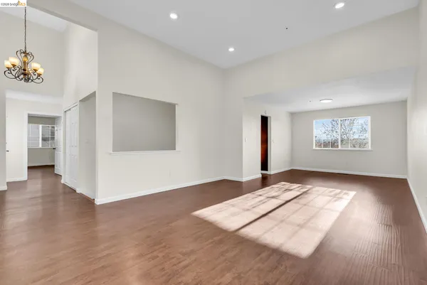 $4,095 | 410 Highland Court, Concord, CA 94520