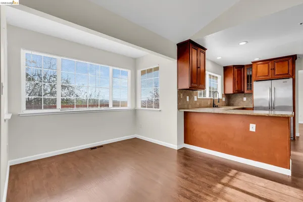 $4,095 | 410 Highland Court, Concord, CA 94520