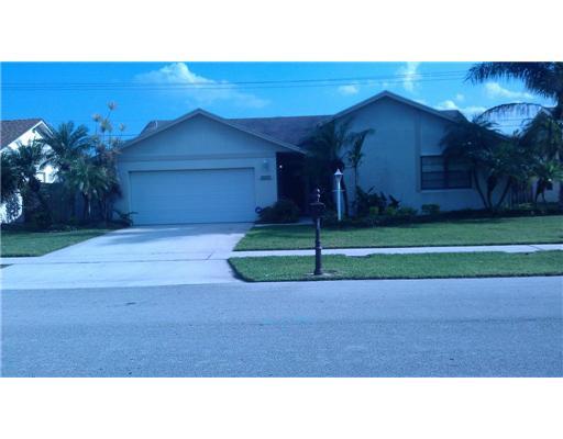 8852 Southwest 18th Road Boca Raton, FL 33433 - Photo 1 of 8 Primary Photo