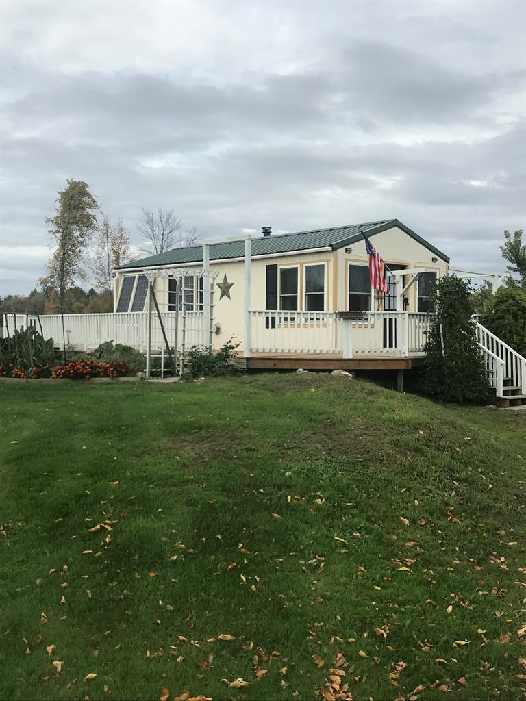 94 Prospect Street Rouses Point, NY 12979 - Photo 1 of 12 Gallery Image 1