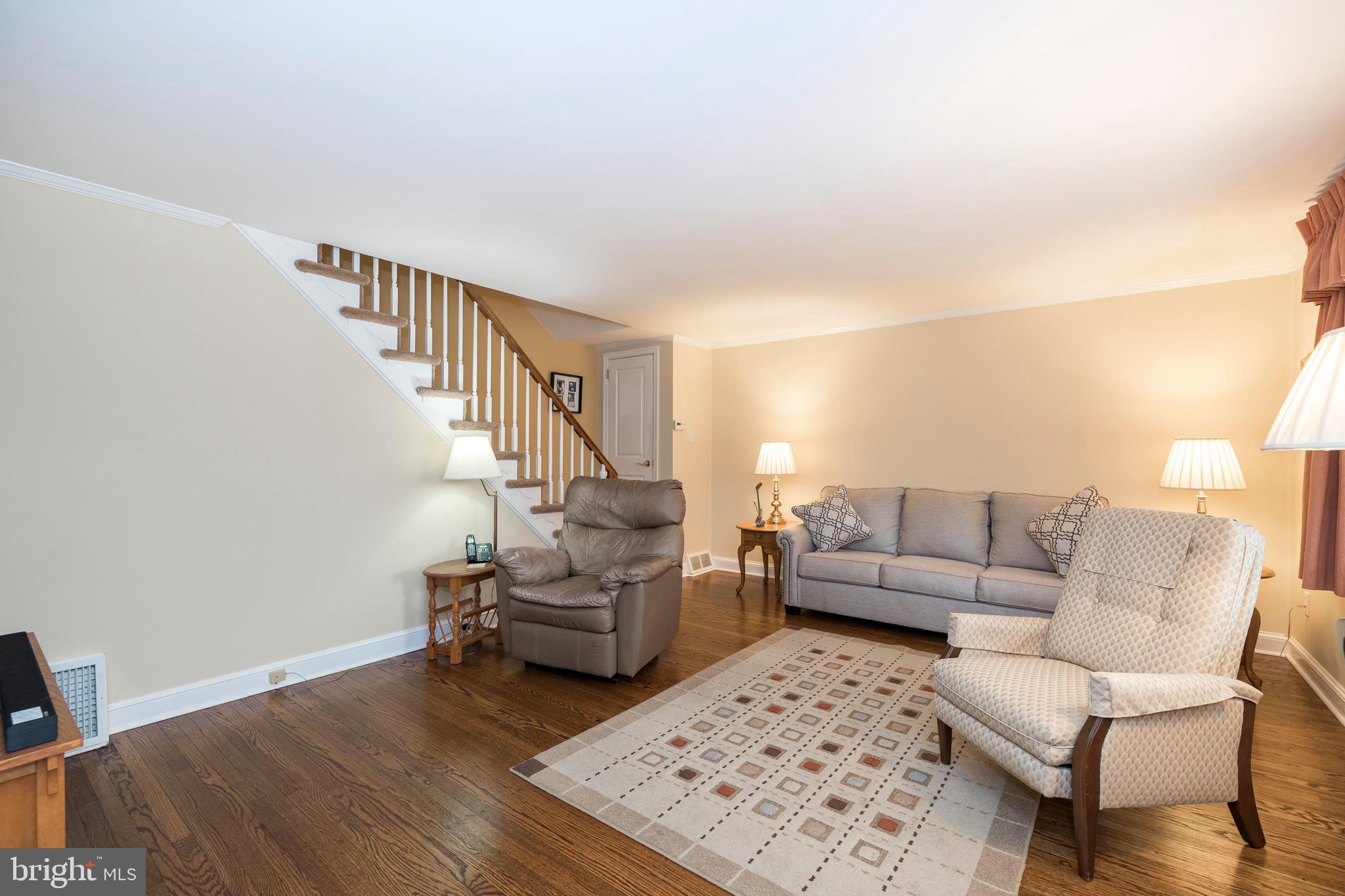 403 Avondale Road Havertown, PA 19083 - Photo 15 of 34 Livingroom