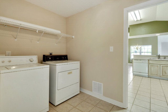 1308 Thames Drive Foley, AL 36535 - Photo 13 of 15 Laundry Room