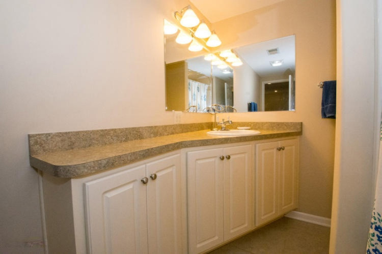 61226 Lenawee Road Cassopolis, MI 49031 - Photo 24 of 49 61226 Lenawee Cass Bathroom (3)
