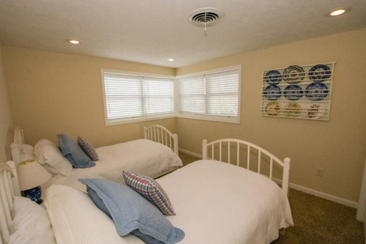 61226 Lenawee Road Cassopolis, MI 49031 - Photo 27 of 49 61226 Lenawee Cass Bedroom 1
