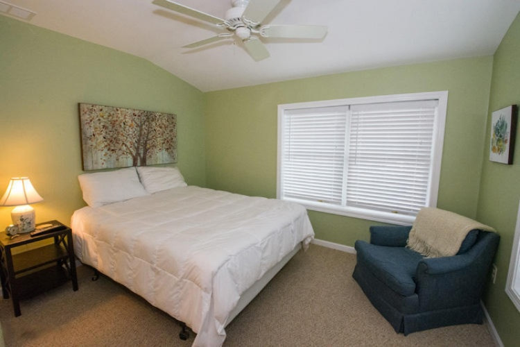 61226 Lenawee Road Cassopolis, MI 49031 - Photo 43 of 49 61226 Lenawee Cass Master bedroom