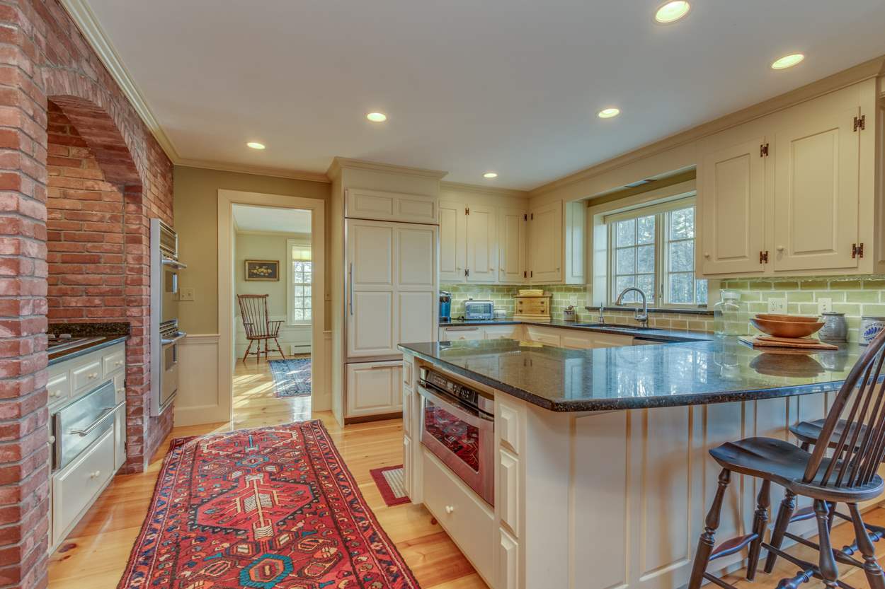 584 Currier Road Hopkinton, NH 03229 - Photo 2 of 30