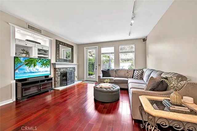 $1,559,900 | 23092 Bouquet Canyon, Mission Viejo, CA 92692