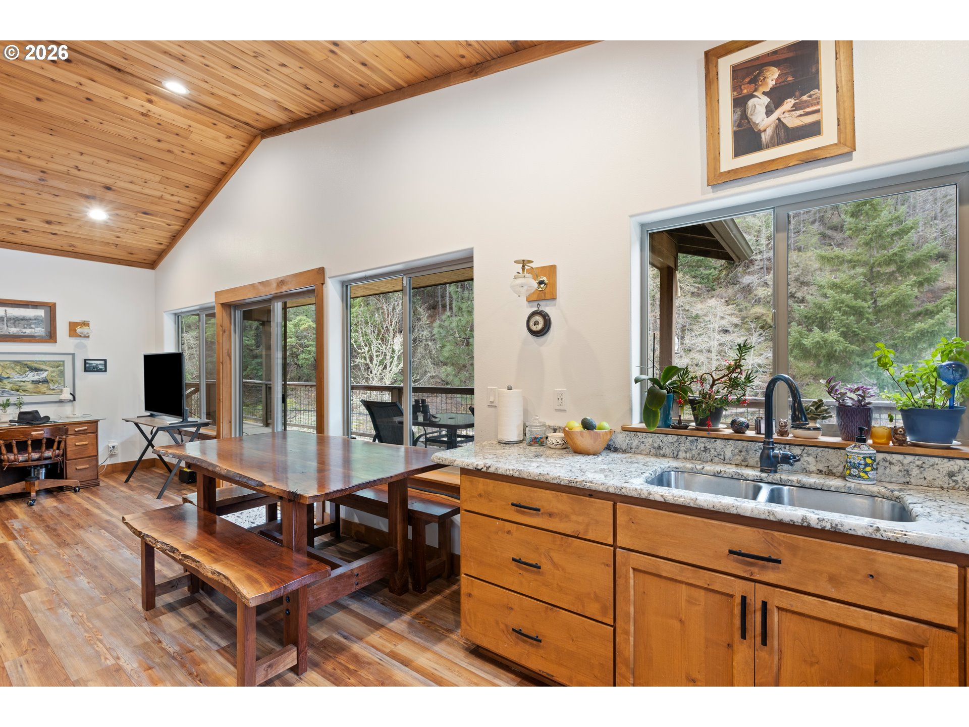 4696 Cow Creek Road Riddle, OR 97469 - Photo 18 of 48