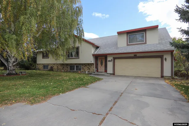 $499,500 | 719 Fullerton Avenue, Buffalo, WY 82834