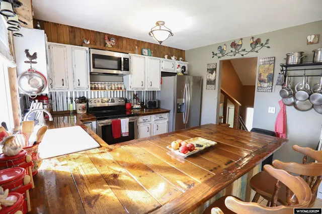 $499,500 | 719 Fullerton Avenue, Buffalo, WY 82834