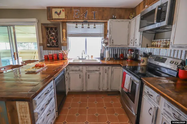 $499,500 | 719 Fullerton Avenue, Buffalo, WY 82834