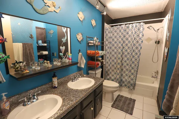 $470,000 | 719 Fullerton Avenue, Buffalo, WY 82834