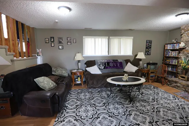 $499,500 | 719 Fullerton Avenue, Buffalo, WY 82834