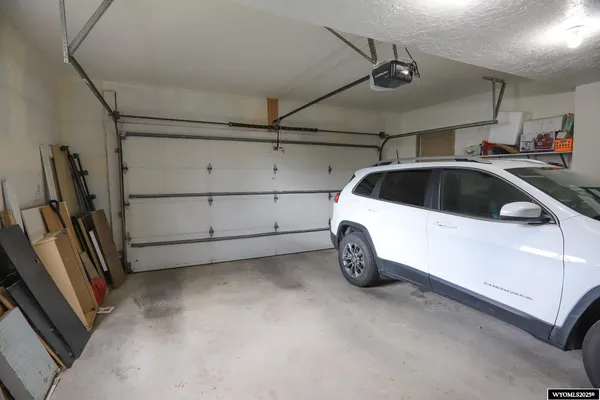 $470,000 | 719 Fullerton Avenue, Buffalo, WY 82834