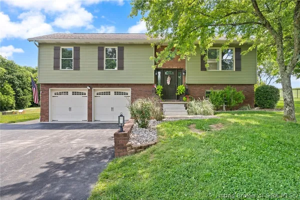 $284,900 | 5050 Crandall Lanesville Road Northeast, Corydon, IN 47112