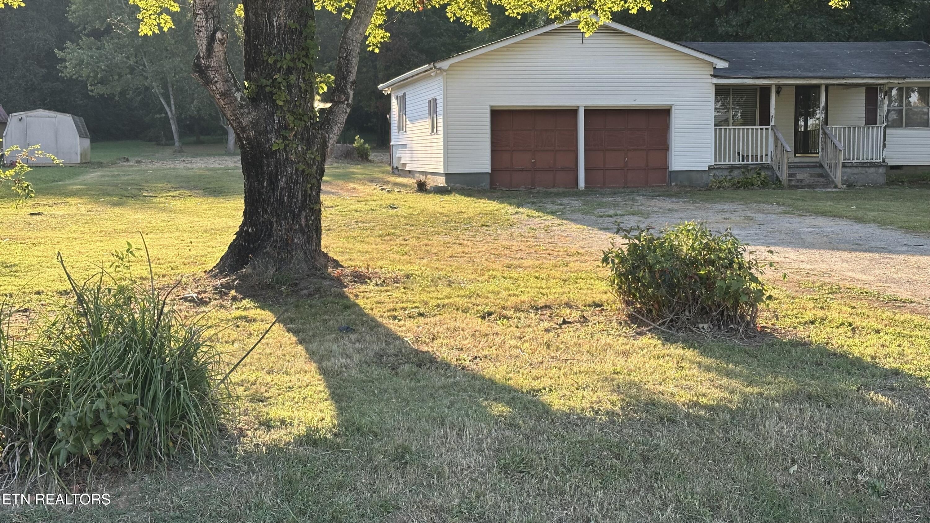 5807 Maloneyville Road Corryton, TN 37721 - Photo 3 of 20 IMG_2211