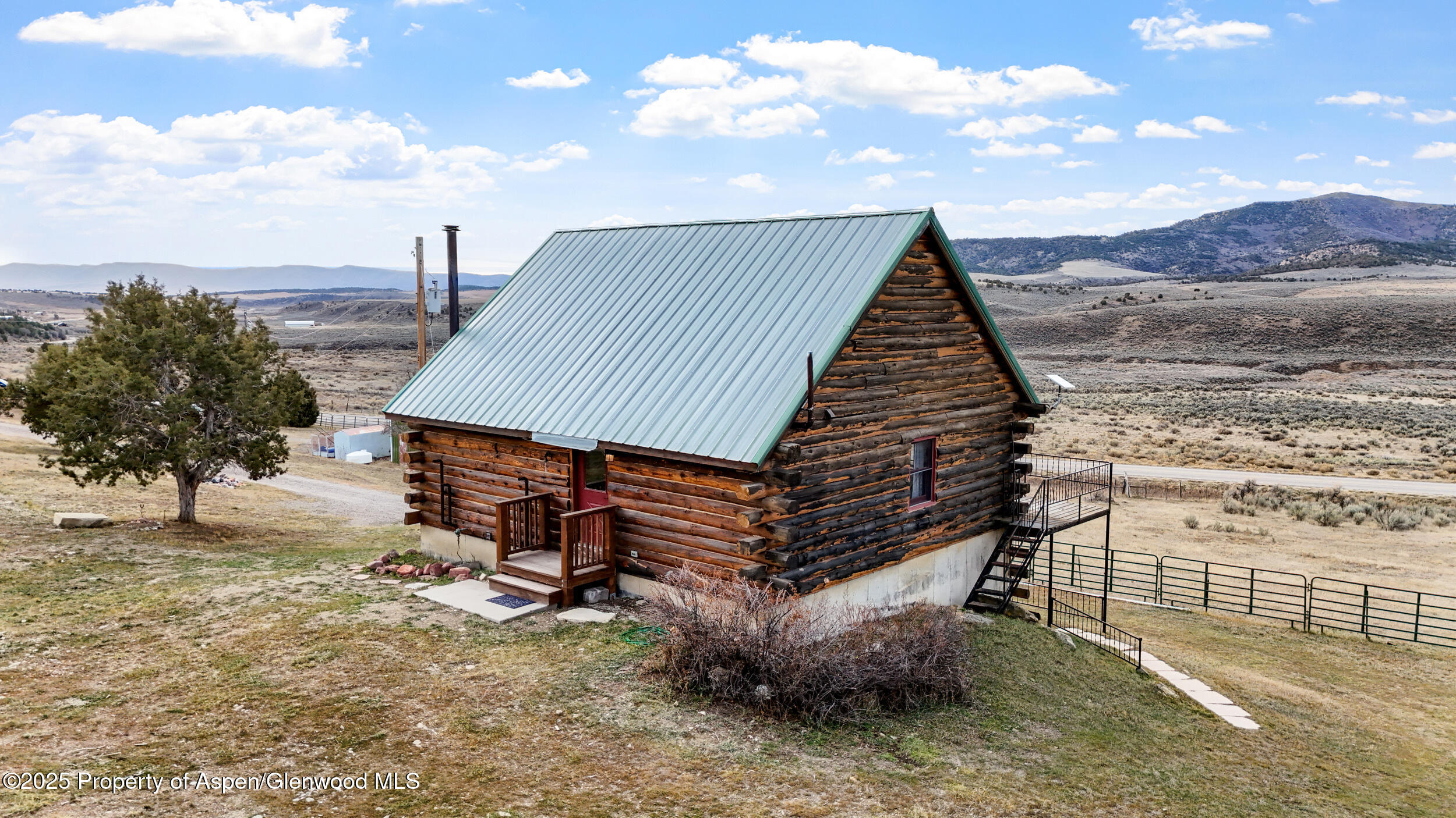 41 County Road 9 Meeker, CO 81641 - Photo 2 of 43 a view of a terrace