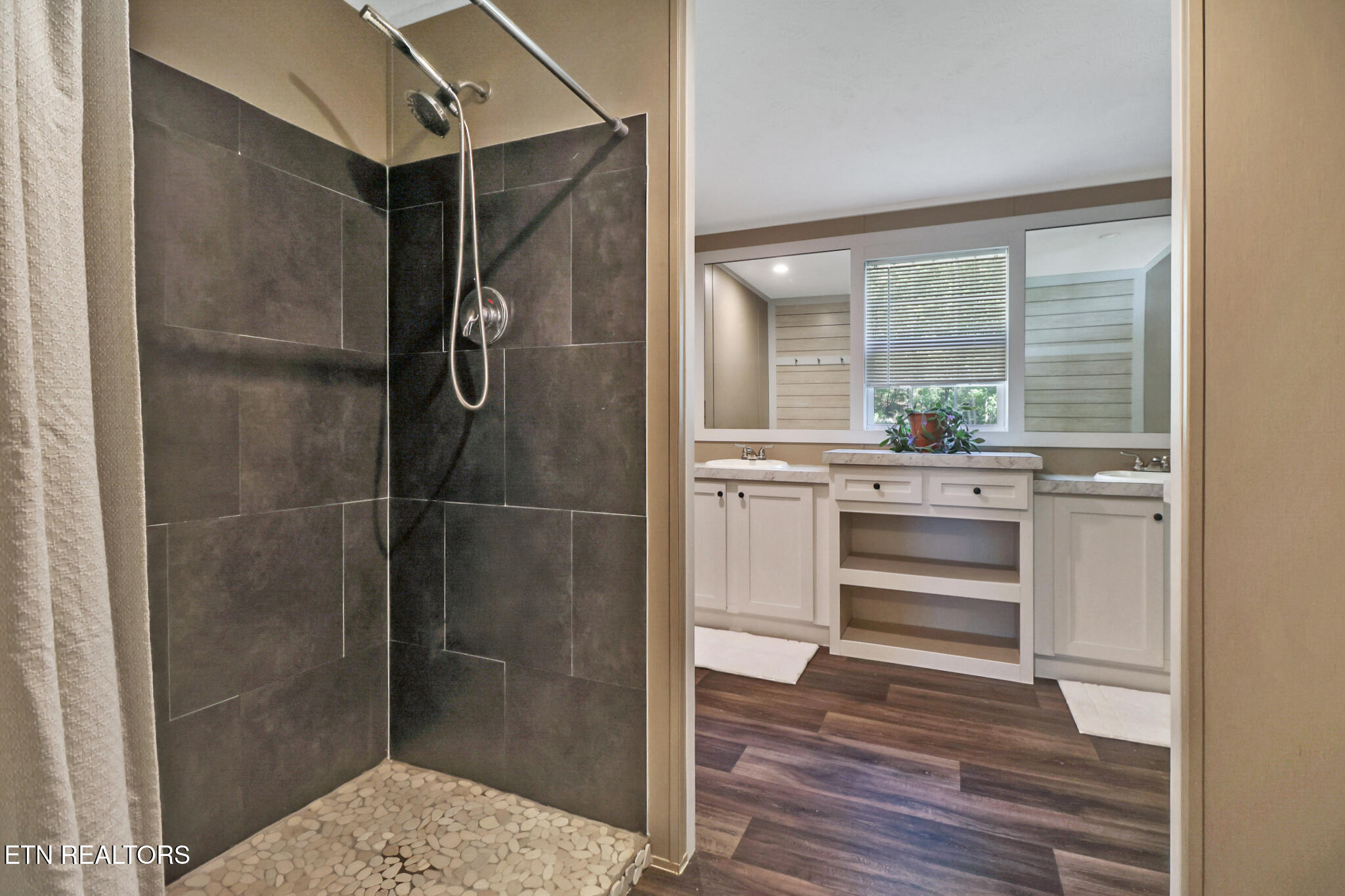 137 Grouse Ridge Road Harriman, TN 37748 - Photo 15 of 51 if1a5389-if1a5393