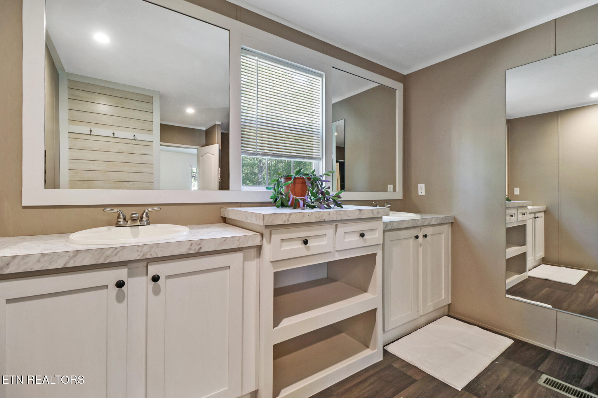 137 Grouse Ridge Road Harriman, TN 37748 - Photo 16 of 51 if1a5394-if1a5398