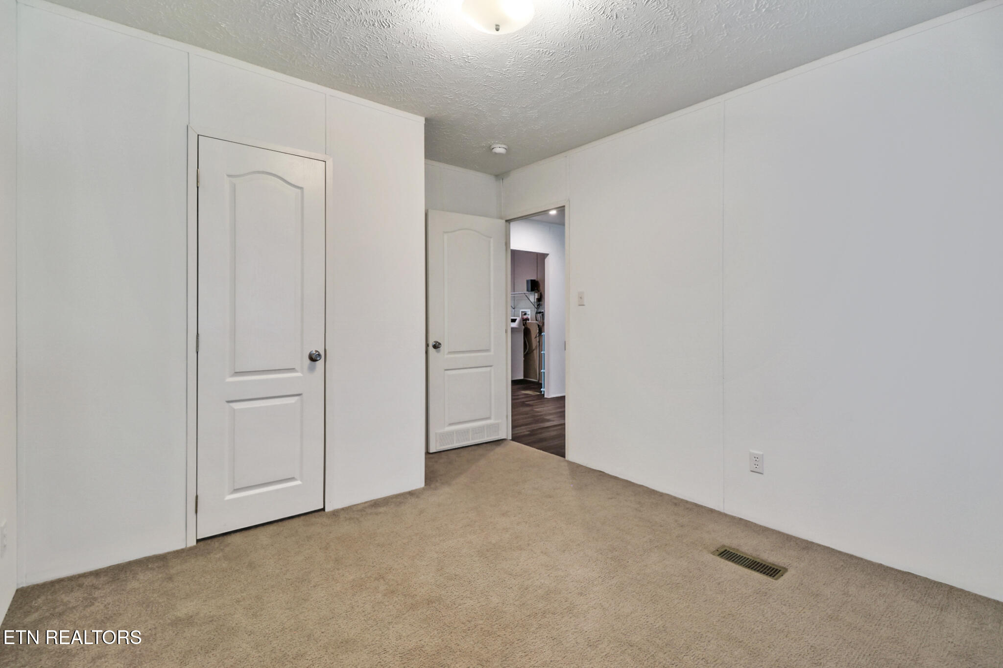 137 Grouse Ridge Road Harriman, TN 37748 - Photo 20 of 51 if1a5484-if1a5488