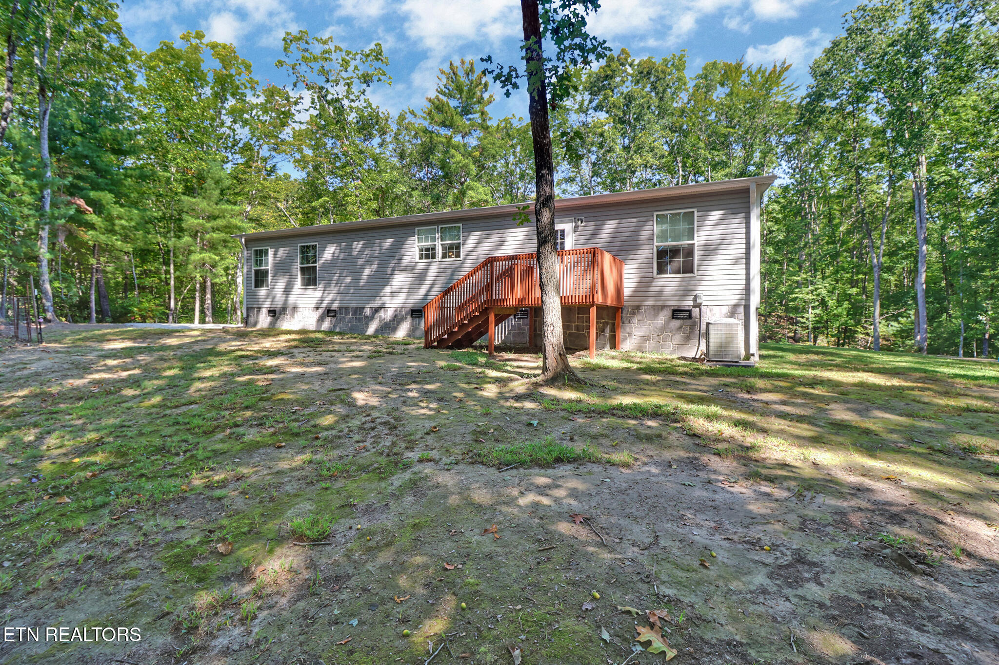 137 Grouse Ridge Road Harriman, TN 37748 - Photo 31 of 51 if1a5529-if1a5533