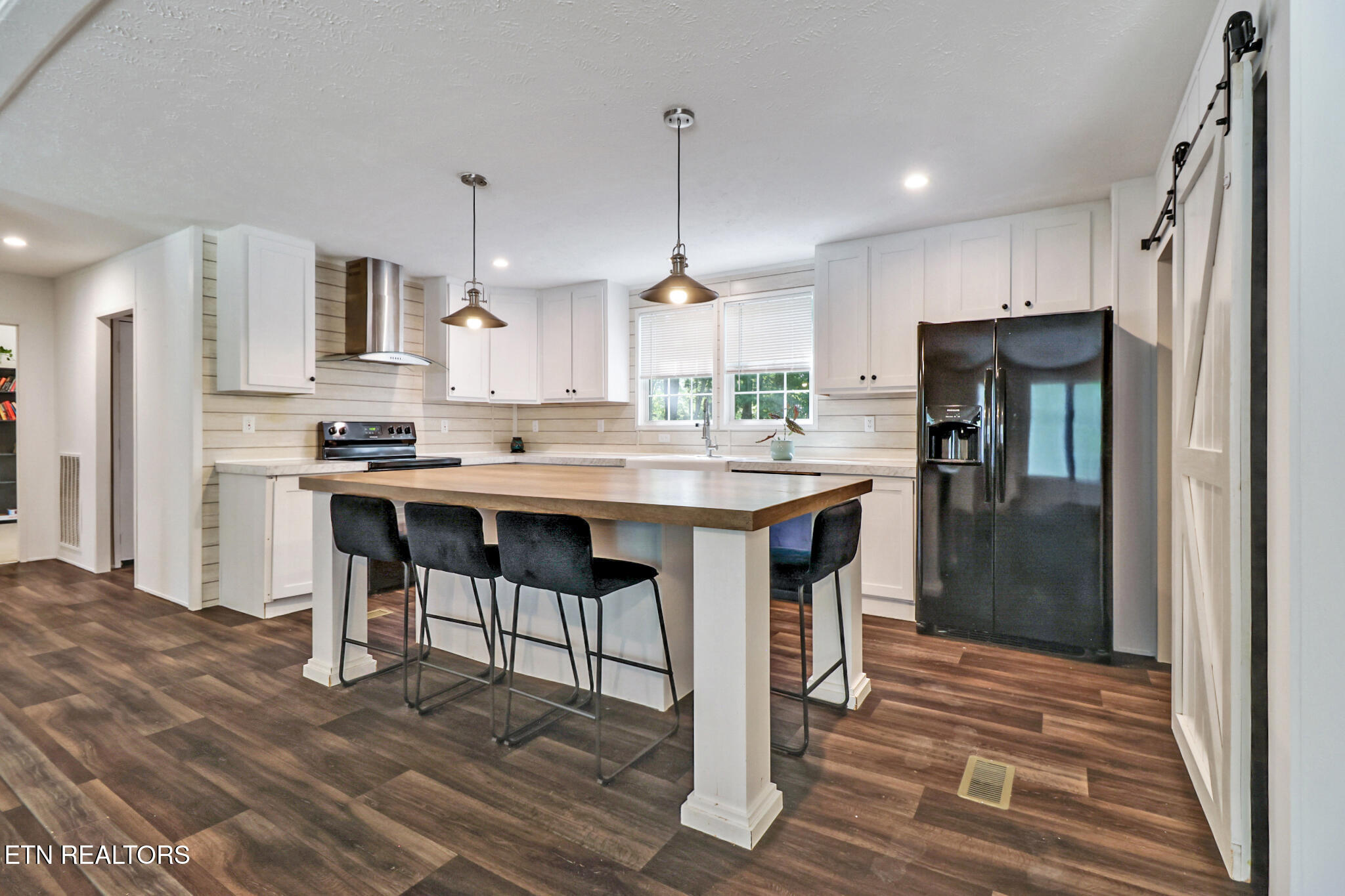 137 Grouse Ridge Road Harriman, TN 37748 - Photo 8 of 51 if1a5424-if1a5428