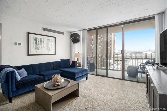 $260,000 | 1020 15th Street, Unit 9N, Denver, CO 80202