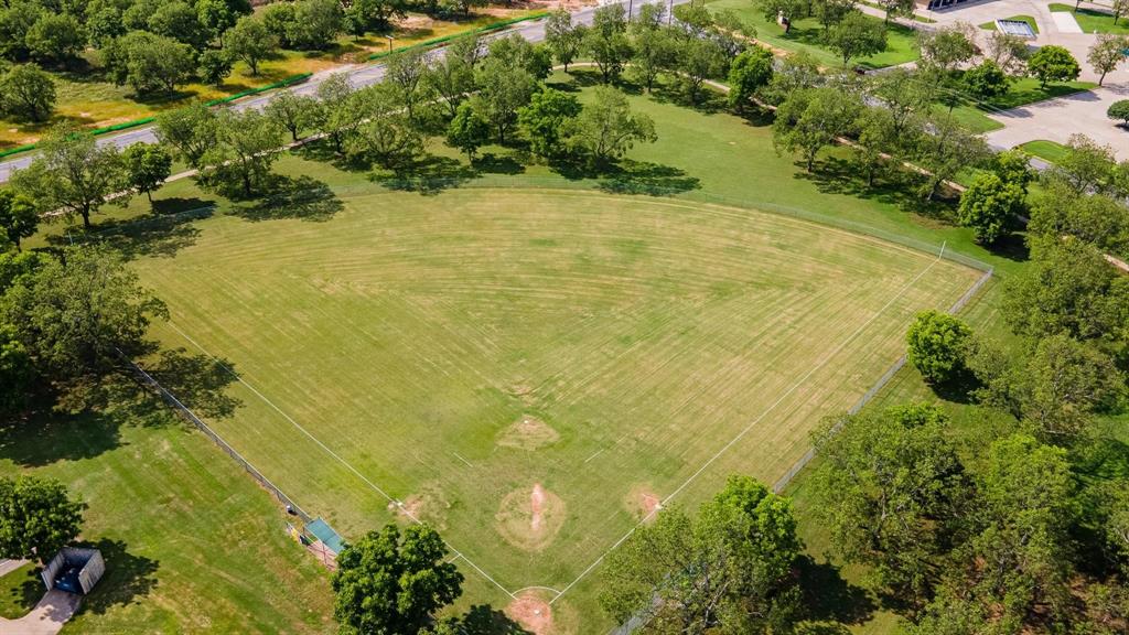 1437 Cirrus Loop Granbury, TX 76049 - Photo 26 of 35 Baseball field