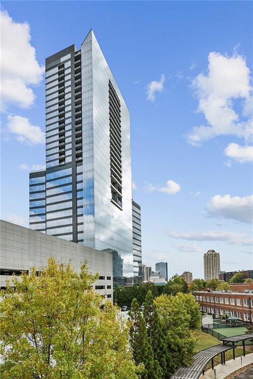 3630 Peachtree Road Northeast, Unit 3106 Atlanta, GA 30326 - Photo 38 of 41 a front view of a building