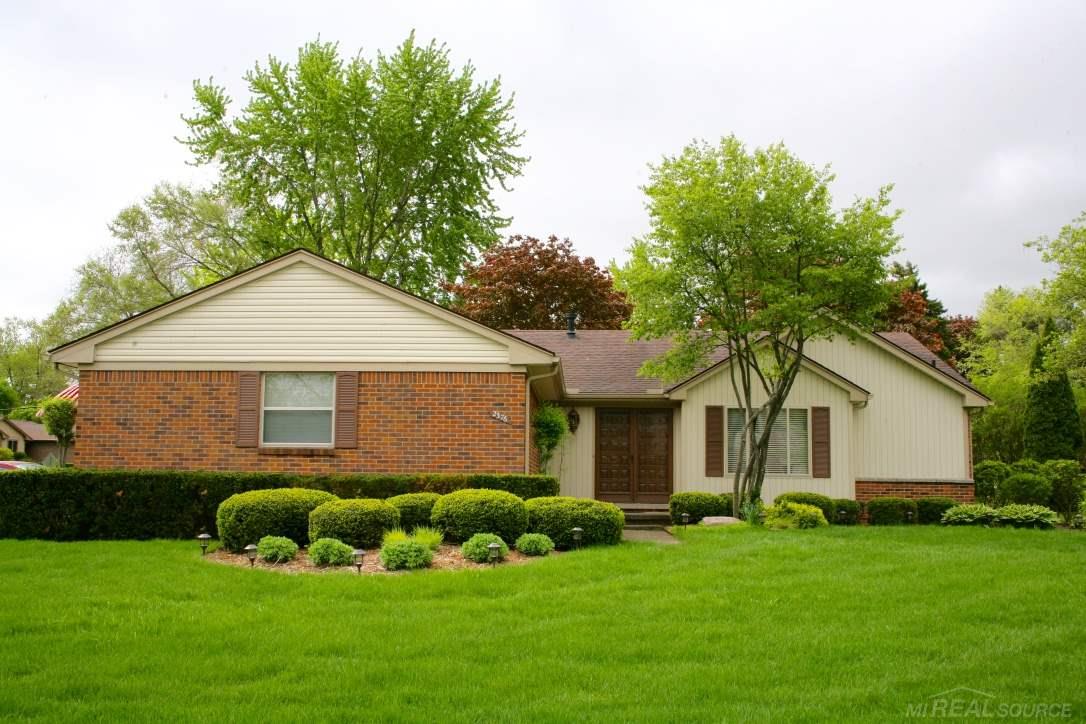 2376 Norton Road Rochester Hills, MI 48307 - Photo 2 of 25