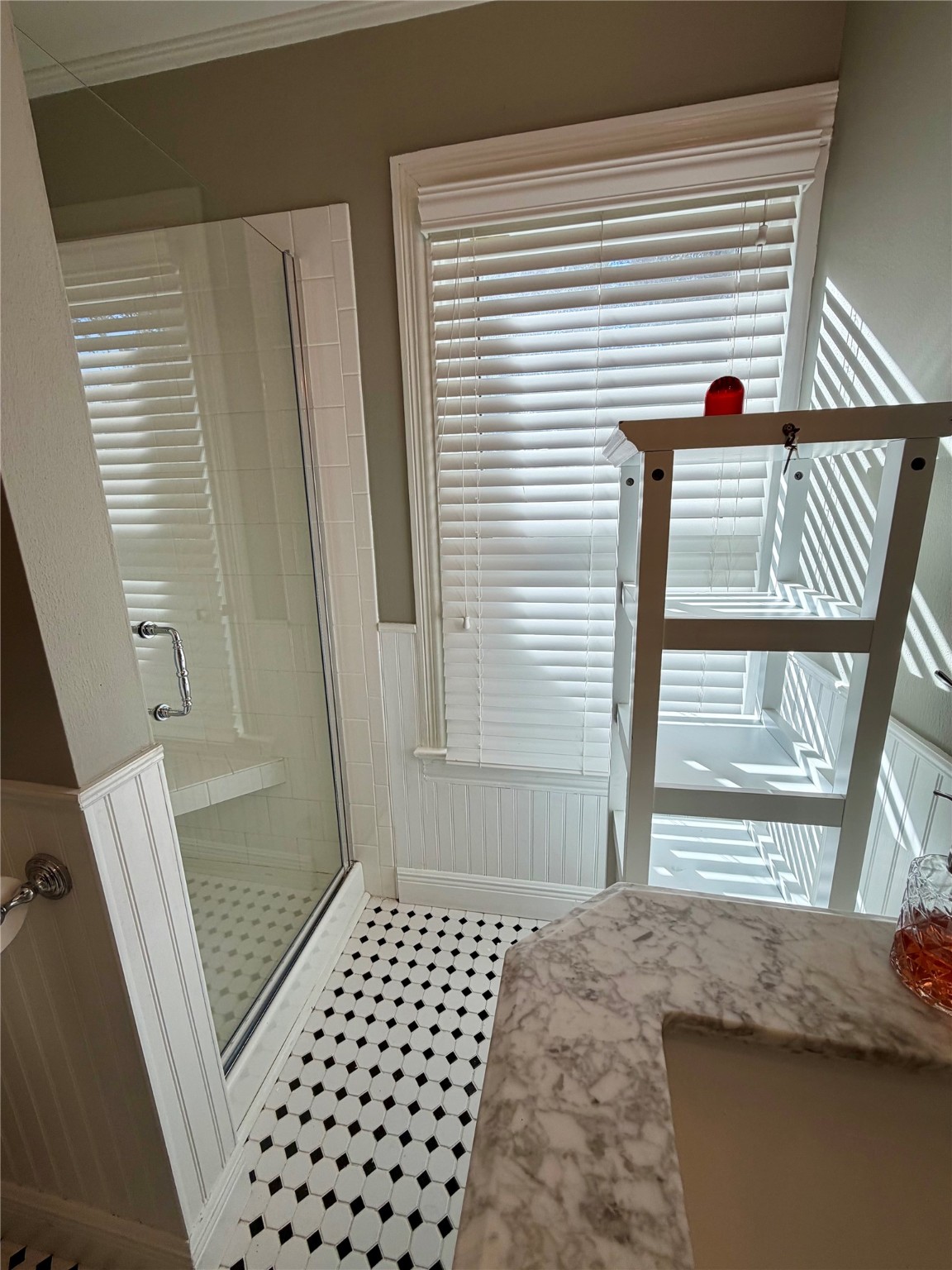 1621 Cherryhurst Street Houston, TX 77006 - Photo 15 of 21 a view of wooden closet and windows