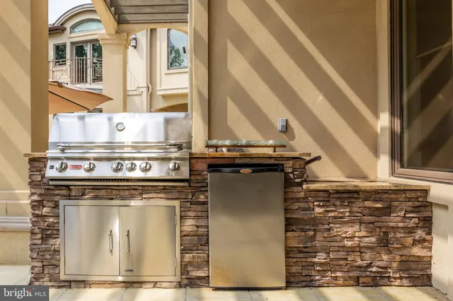 $2,950,000 | 4 Southwood Drive, Cherry Hill, NJ 08003