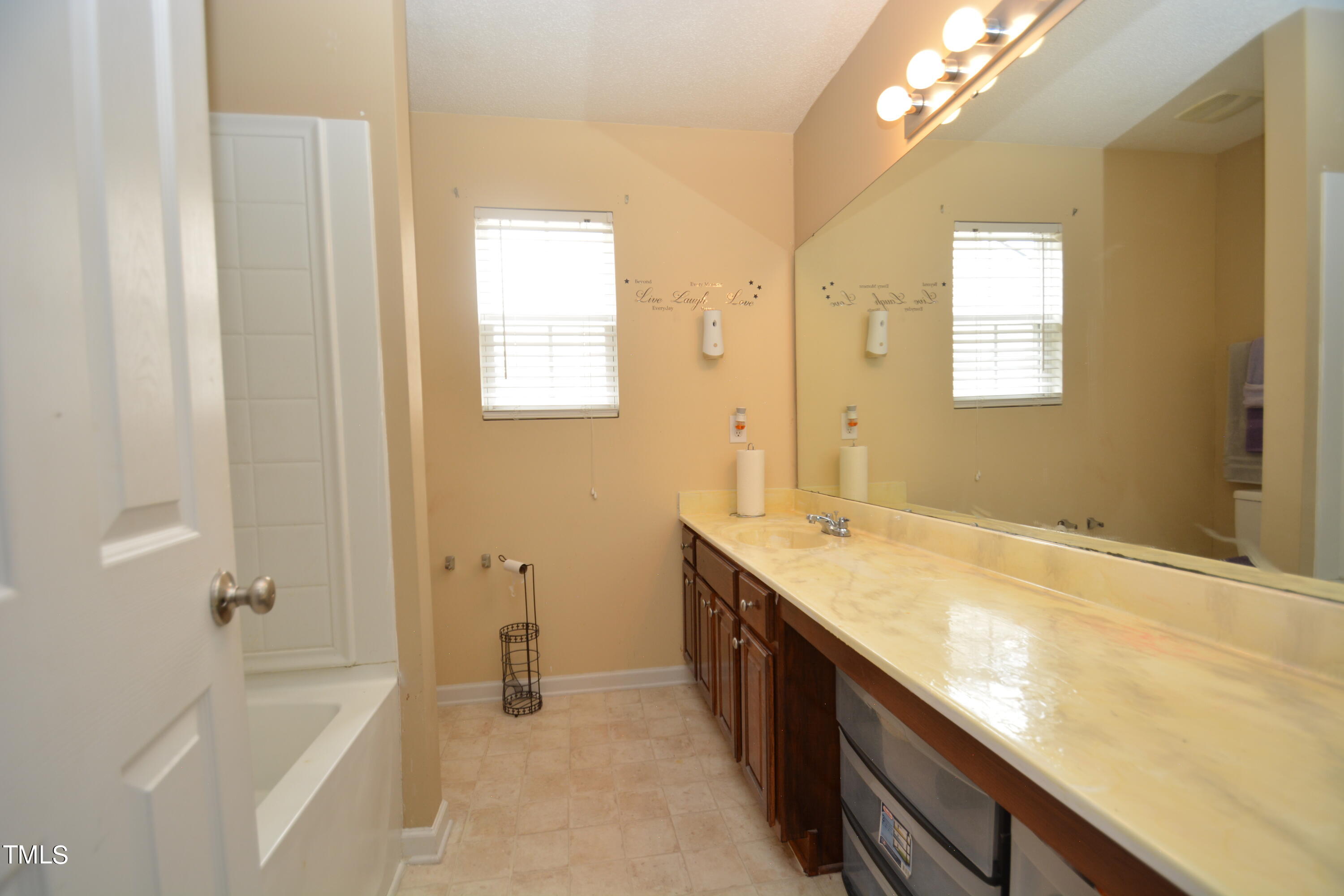 728 Stackhurst Way Wake Forest, NC 27587 - Photo 14 of 18 DSC_0998