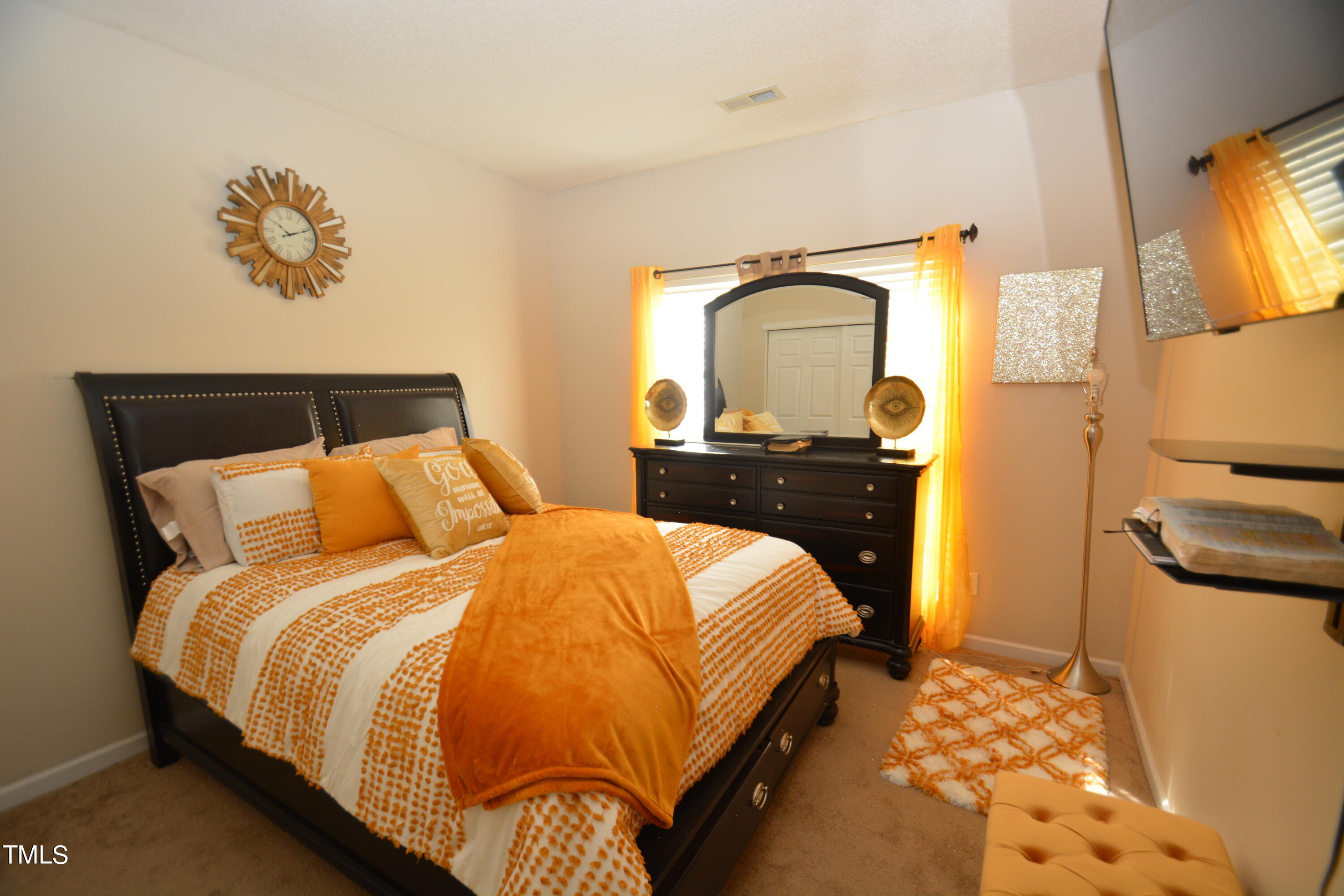 728 Stackhurst Way Wake Forest, NC 27587 - Photo 7 of 18 DSC_0987