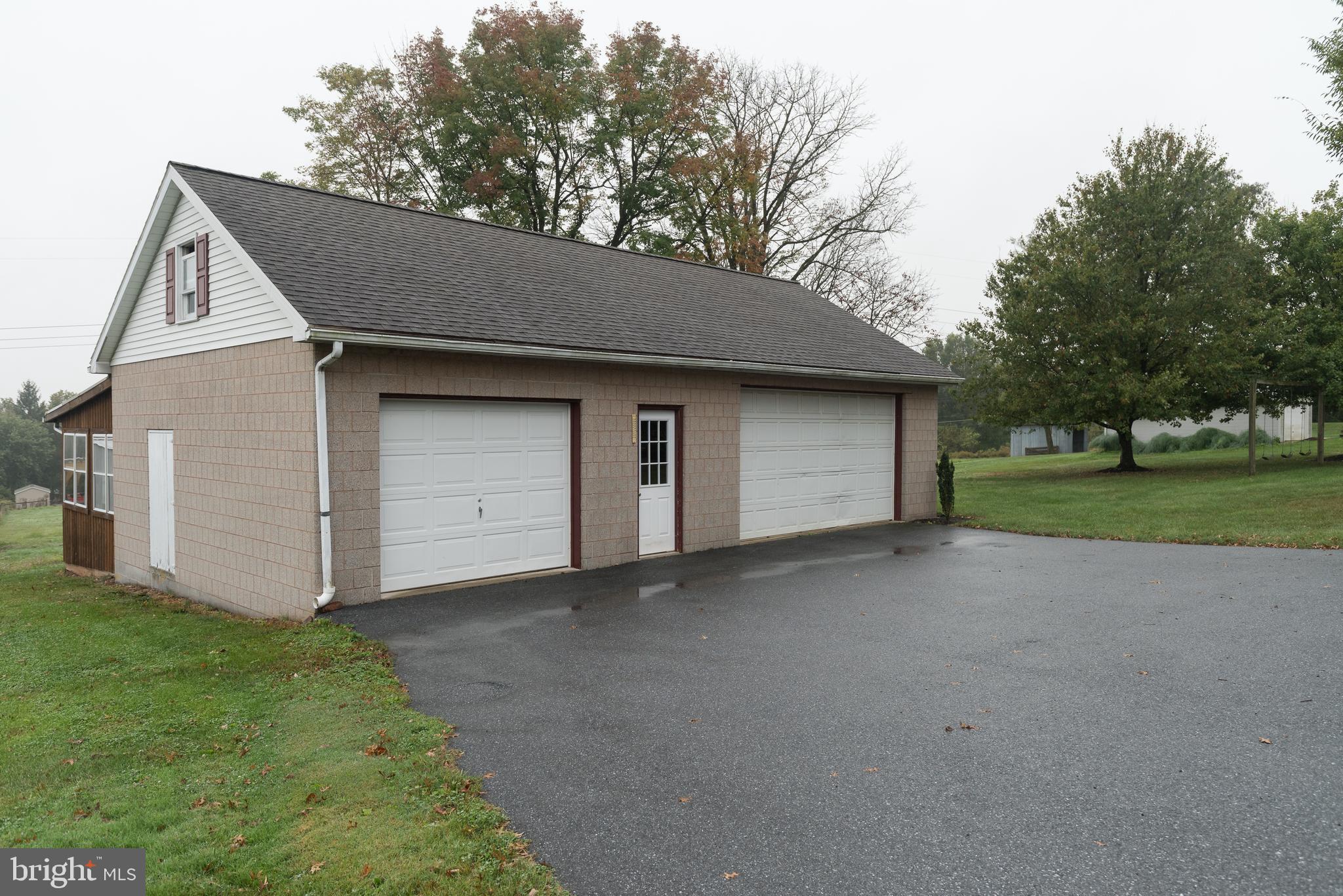345 Hartings Park Road Denver, PA 17517 - Photo 5 of 51 Gallery Image 5