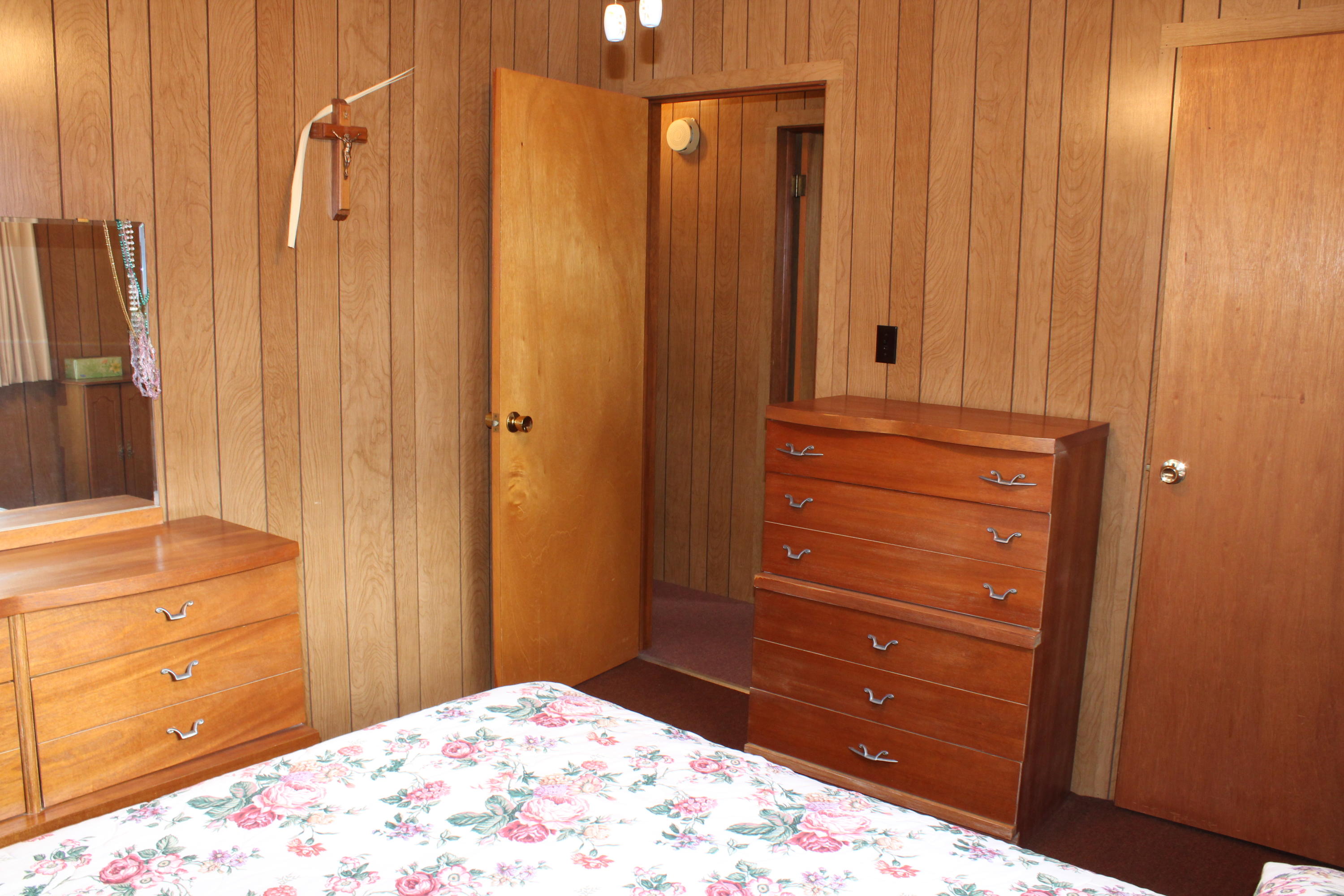 11075 Kings Point Road Alanson, MI 49706 - Photo 21 of 39 Gallery Image 21