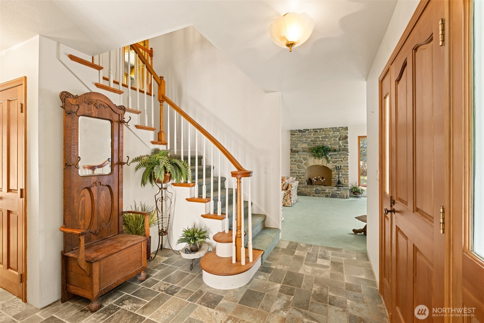 516 Gellor Road Port Angeles, WA 98362 - Photo 18 of 40