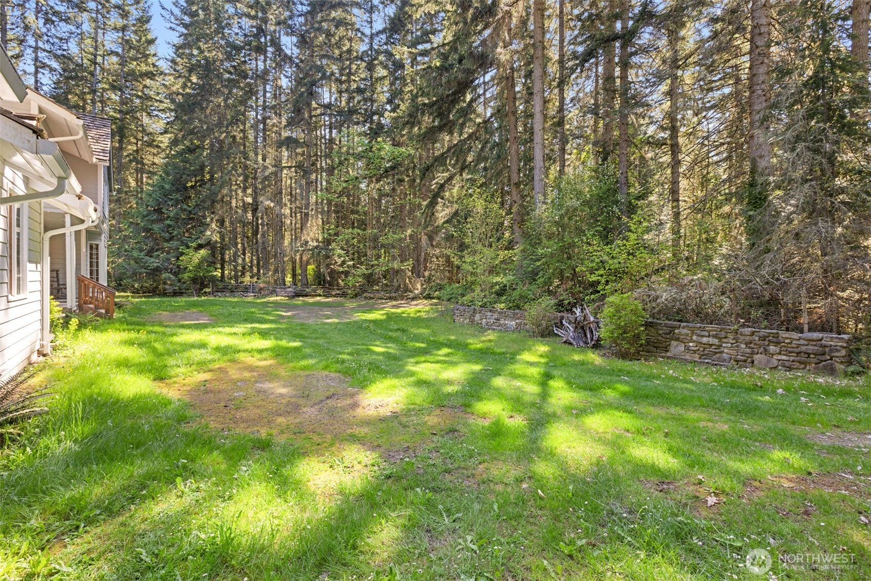 516 Gellor Road Port Angeles, WA 98362 - Photo 21 of 40