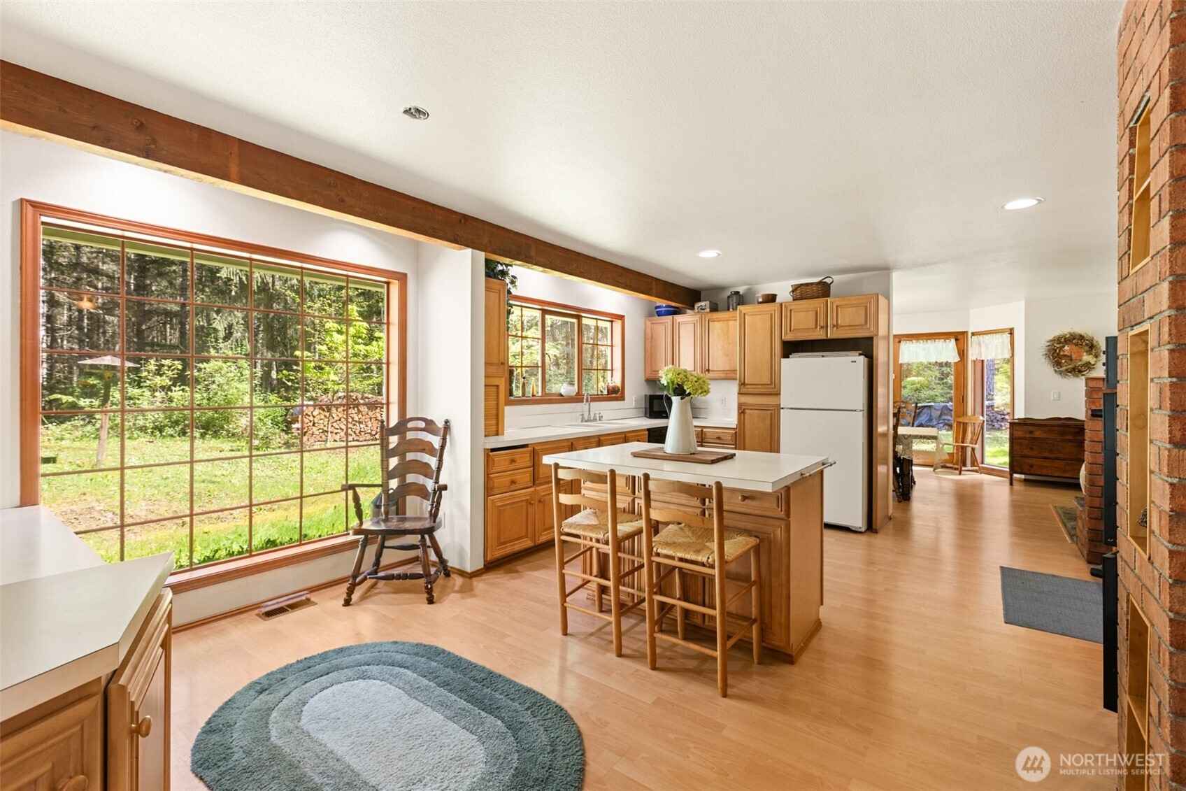 516 Gellor Road Port Angeles, WA 98362 - Photo 4 of 40