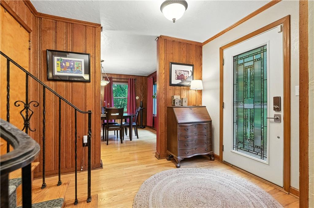 8017 Edwood Road Pittsburgh, PA 15237 - Photo 5 of 42 Gallery Image 5