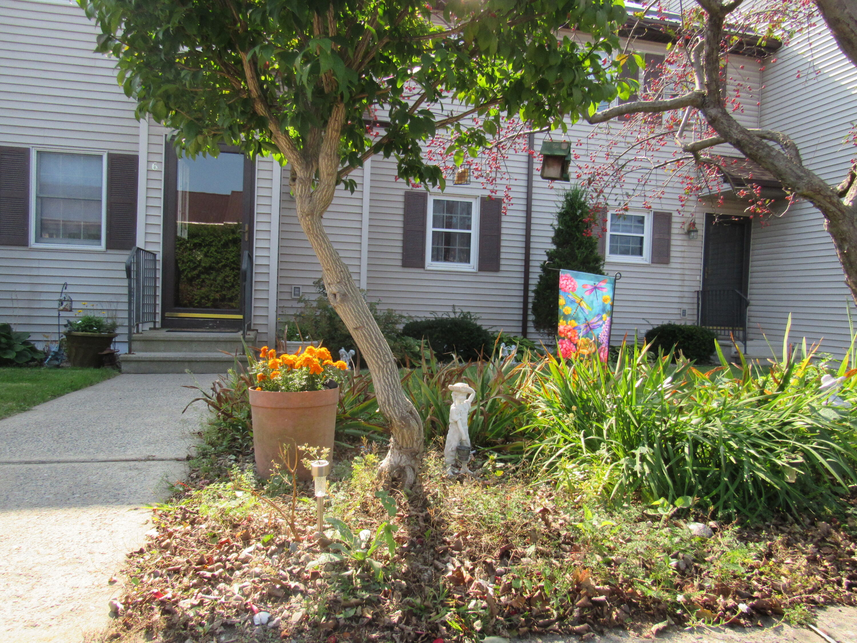 8 Set Point Plattsburgh, NY 12901 - Photo 2 of 38 Gallery Image 2